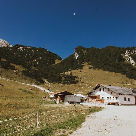 Hochalm-Premium-Campingfass Auf 1705 M, No Car Access Garmisch-Partenkirchen Esterno foto